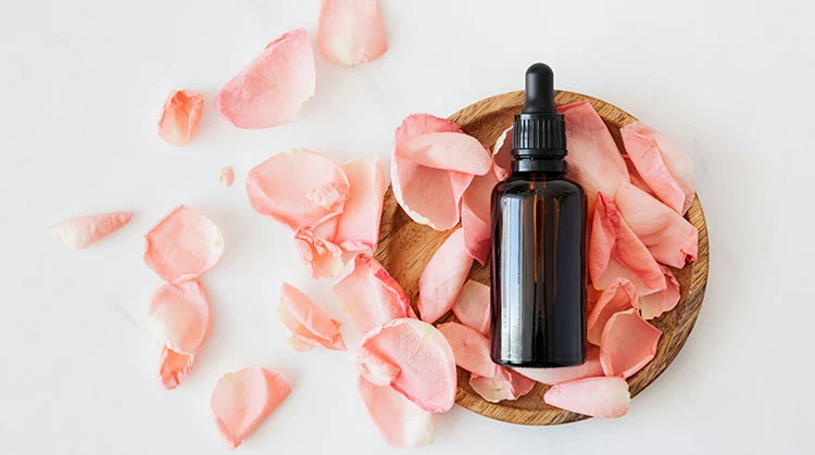 Pure-Rose-Extract-application